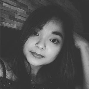 Meet your Posher, Mia